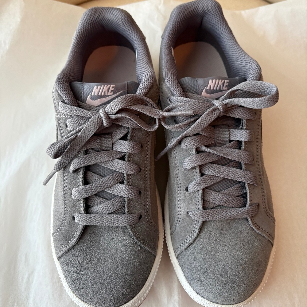 Nike Women's Court Royale Suede Tennis Shoe Gunsmoke Grey  - Size 6